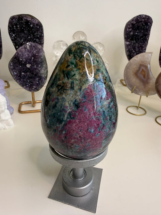 Ruby in Fuchsite Statement Egg